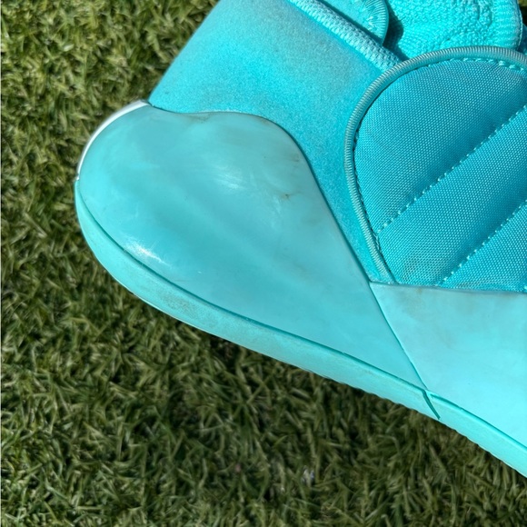 Harden 7 flash aqua basketball shoes. - Picture 6 of 11